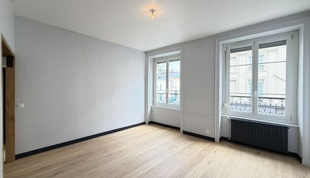 Appartement 3 pièces 65m2 REIMS 810 euros - Photo 3