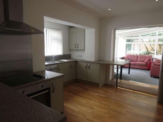 Bedroom Detached House In Winton, BH9 - Photo 1