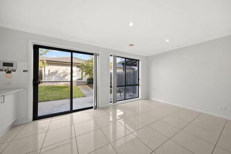 29 Lansdown Cres,Casey - Photo 4