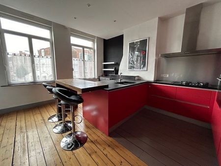 Location Maison 6 pièces 240m² LILLE 59160 - Photo 5