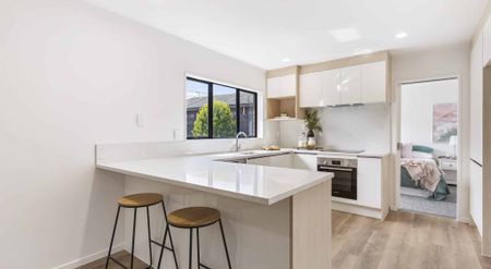 STUNNING HOME - UNIQUE EXTENDED FAMILY LIVING IF NEEDED - Photo 4