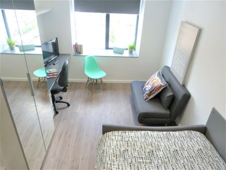 Mayflower Street, Plymouth - Photo 2