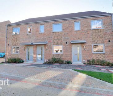 2 bedroom end of terrace house to rent - Photo 6