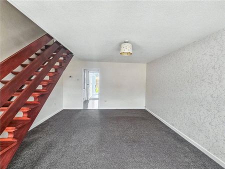 2 bedroom end of terrace house to rent - Photo 2