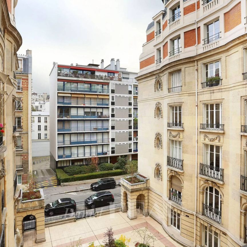 Location appartement, Paris 16ème (75016), 5 pièces, 145 m², ref 85531806 - Photo 1