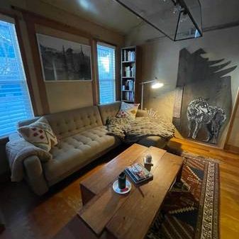 Funky loft carriage home - Photo 3