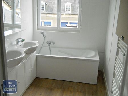 Location Appartement 5 pièces 122m² BOURGES 18000 - Photo 5