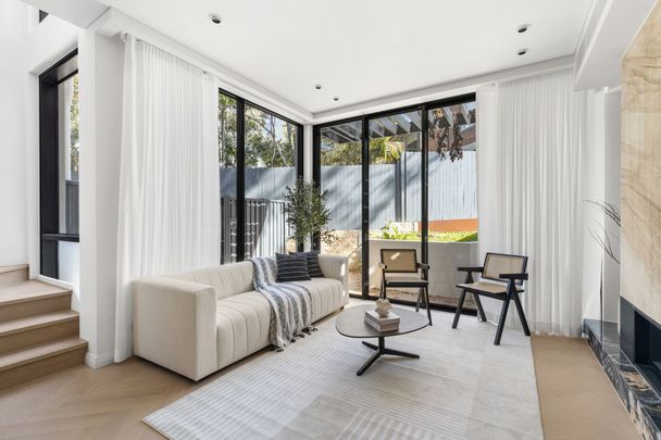 Brand New Luxury 4 Bedroom Townhouse with Lift & High End Finishing - Photo 1