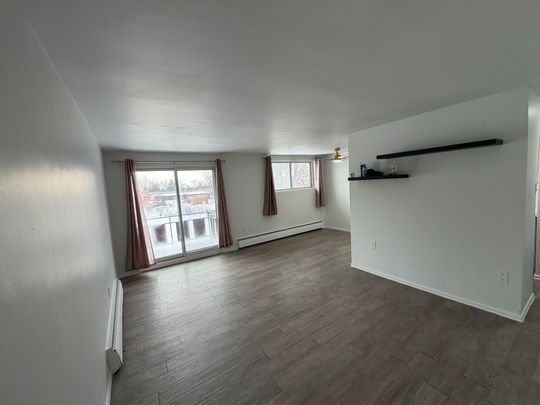 For Lease - 1830 Dumont Street Unit# 306, London East, Ontario - Photo 1
