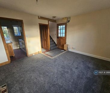 2 bedroom semi-detached house to rent - Photo 2