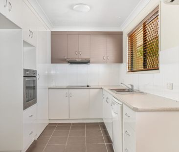 Neat & Tidy Inner City Unit - Photo 3