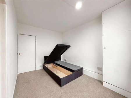 Market Street, Heanor, DE75 - Photo 5