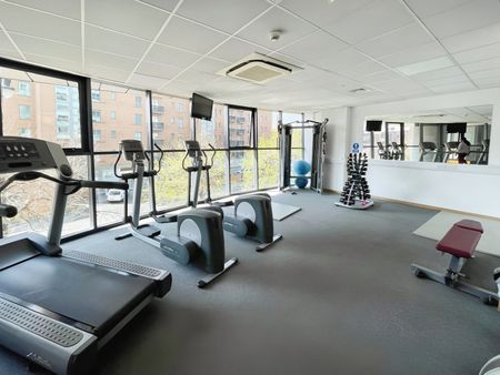 2 bedroom apartment to rent - Photo 5