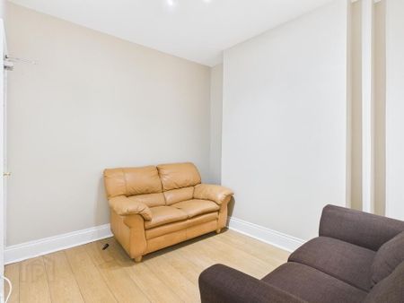 71 Sandhurst Gardens, Belfast, BT9 5AX - Photo 2