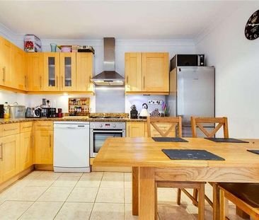 Greyhound Road, London, W6 - Photo 6