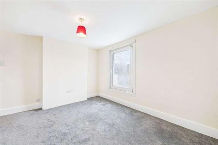 Wolseley Road, Aldershot, Hampshire, GU11 - Photo 3