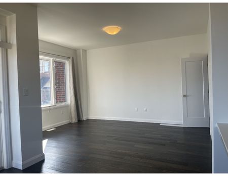 For Lease - 1169 Garner Road Unit# 31, Hamilton, Ontario - Photo 3