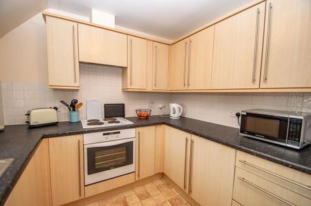 3 bedroom apartment to rent - Photo 5