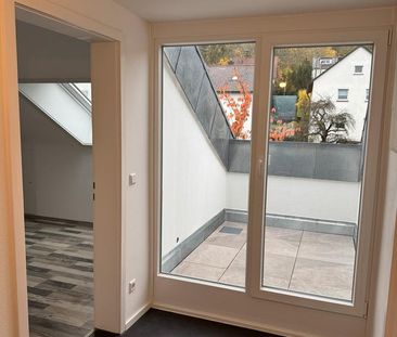 Gemütliche 2-Zimmer Dachgeschosswohnung in Gerlingen zu vermieten - Photo 1