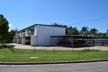 Unit 4, 7 Mcintosh St, Hermit Park - Photo 2