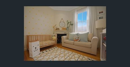 BESPOKE FAMILY FRIENDLY BEACH HOME – LOW MAINTENANCE WITH PARKING - Photo 2