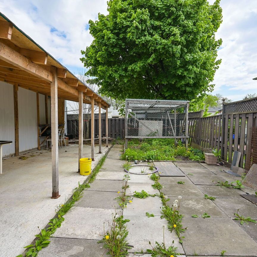 For Lease - 10 Heatherside Court, Brampton, Ontario - Photo 1