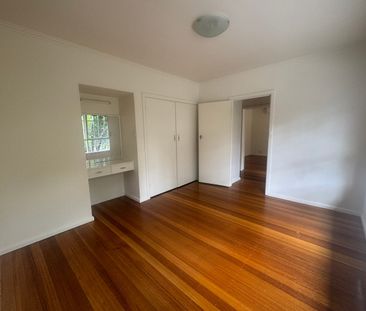 Charming Two-Bedroom Unit with Private Courtyard in Prime Balwyn Lo... - Photo 5