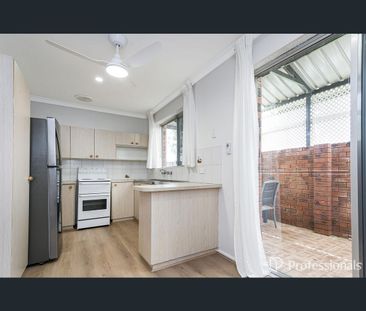 10/16 Wheatcroft Street, Scarborough, WA 6019 - Photo 2