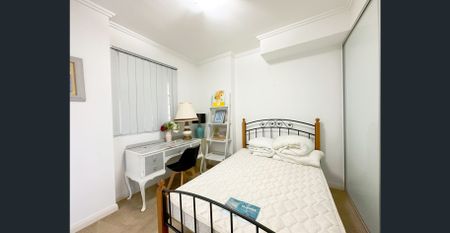 2 bedroom apartment in Waitara close to train station - Photo 4