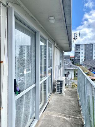 Unit 6, 4 Atkinson Avenue, Otahuhu, Auckland - Photo 1