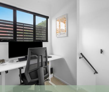 Modern Townhouse Living in Boutique Clayfield Complex - Photo 4