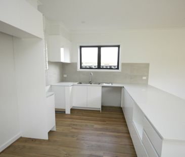 LIKE NEW HOUSE - Photo 3