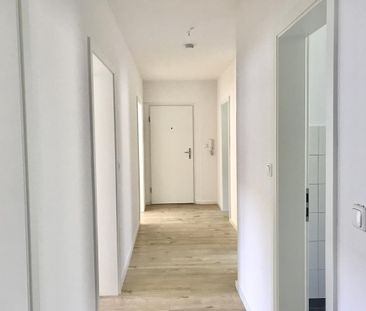4-Zimmer-Wohnung mit Balkon in Gütersloh-Innenstadt mieten - Photo 2