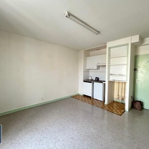 Location Appartement 2 pièces 30m² POITIERS 86000 - Photo 1