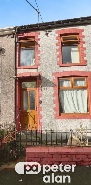 Waun Fach, Nantymoel, BRIDGEND - Photo 1