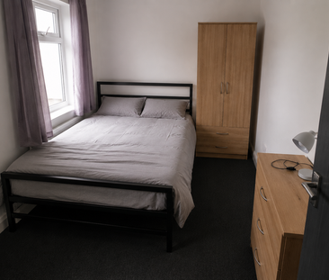 Dene Road Room 2 - Photo 4
