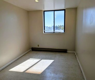 For Lease - 328 Aylmer Street Unit# 305, Peterborough, Ontario - Photo 2