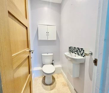 2 bed Mid Terraced House for Rent - Photo 2