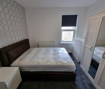 1 bedroom house of multiple occupation to rent - Photo 4