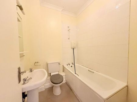 Grosvenor Road, Hyde, SK14 5AH - Photo 4