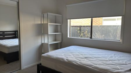 Semi Furnished House available for Rent! - Photo 2