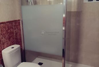 **Se alquila en Costa del Silencio apartamento de 2 dormitorios.