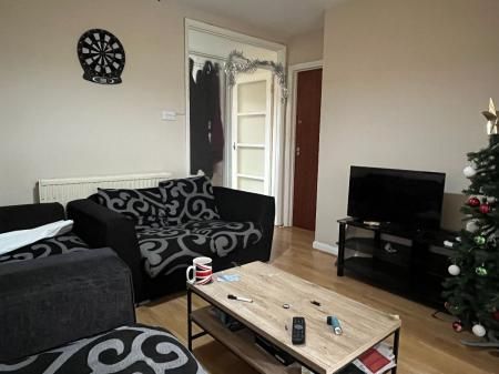 6 Bed Student Home - 32 Kemsing Gardens - Photo 1