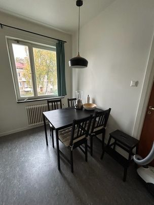 Bjällervägen, Hägersten - Photo 1