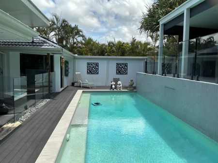 Castaways Beach - Photo 5