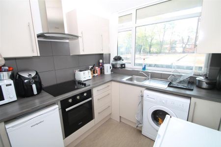 1 bedroom flat to rent - Photo 5