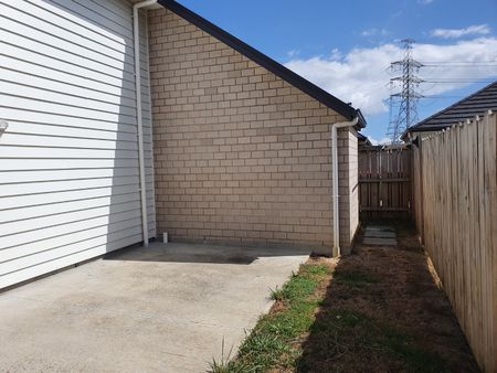 Takanini - Modern 4 Bedroom Home - Photo 3