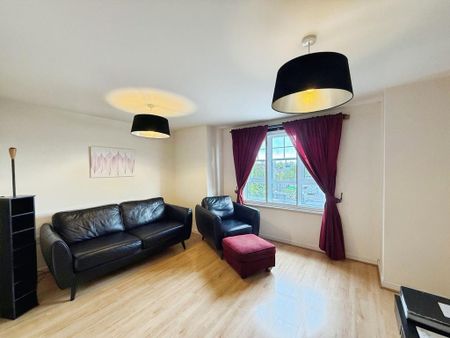 2 bedroom flat to rent - Photo 3