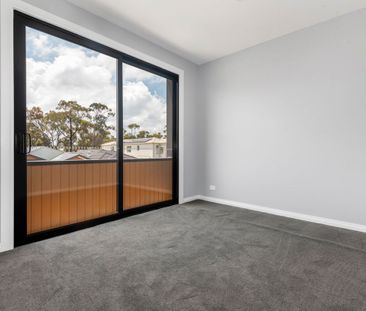 19 Rihanna Street, Greenvale, VIC 3059 - Photo 3