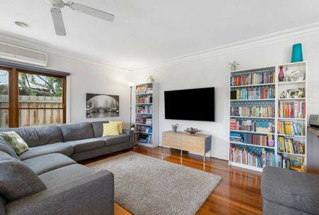 THE PERFECT FAMILY HOME - Photo 3